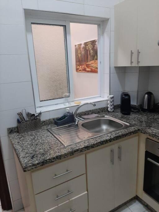 Ground Floor 2 Bedroom Apartment - City Centre Location - Optic Fibre Wifi Tanger Extérieur photo